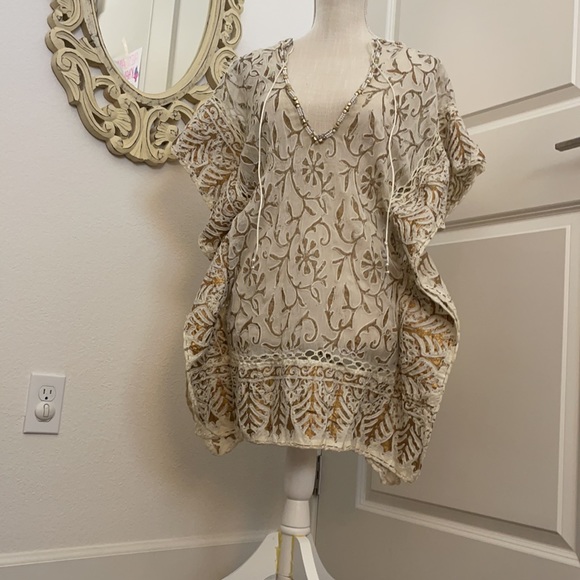 Gorgeous beach cover from Kareenas in size small - Picture 8 of 12